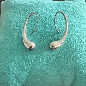 Tiffany & Co. Sterling Silver Curved Teardrop Hook Earrings - Silver